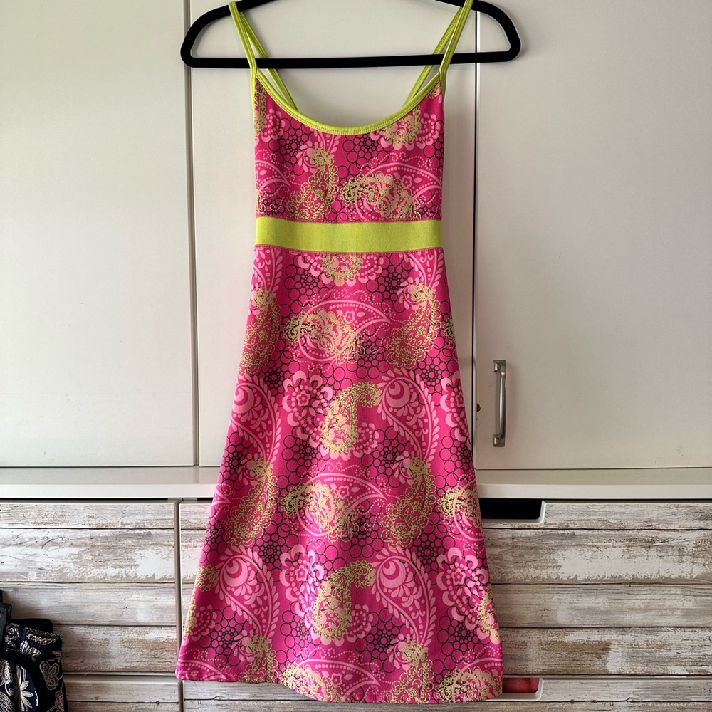 💖 SOYBU Pink Paisley Athletic Dress Small Neon Green Built In Bra